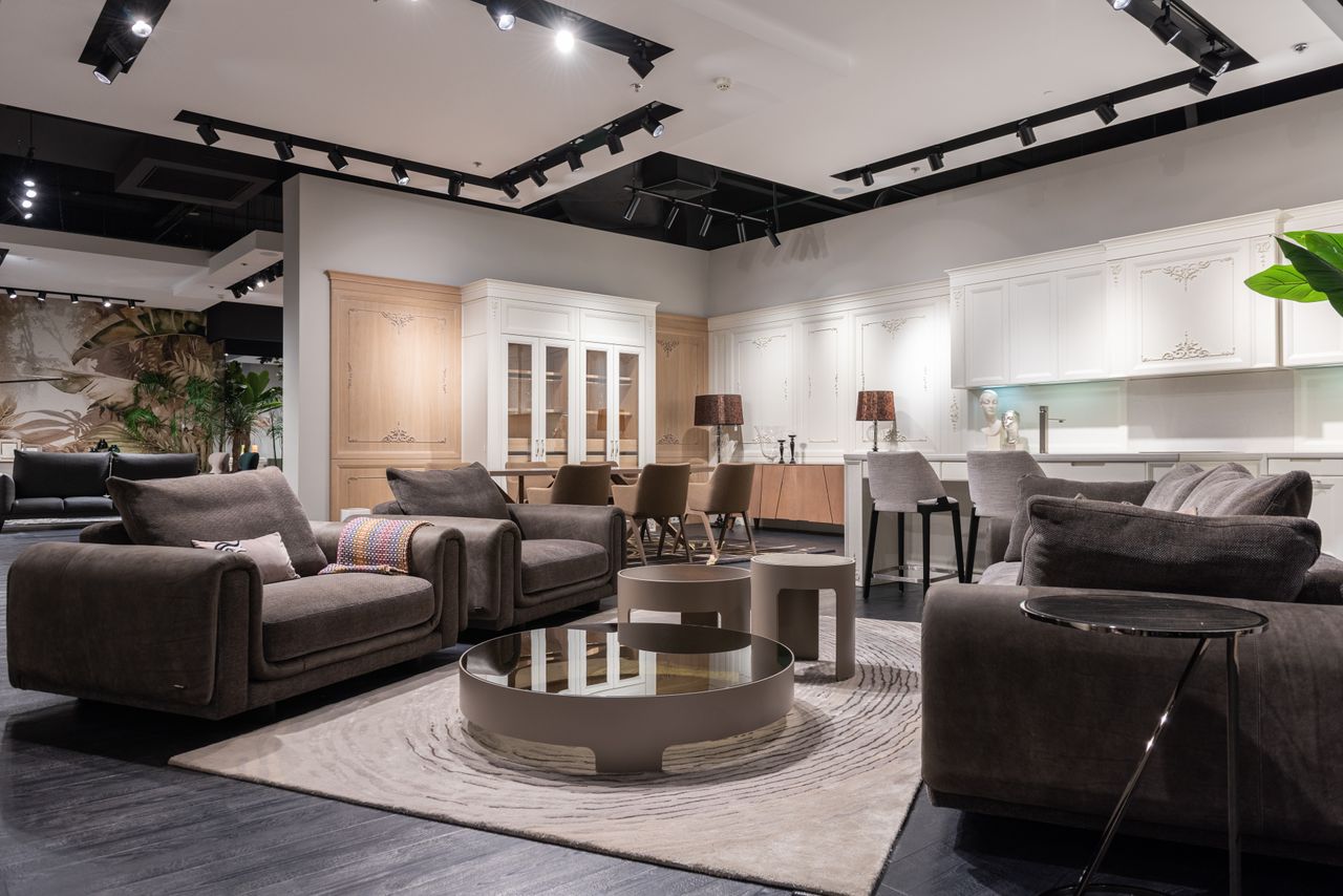 How Can Flooring and Furniture Improve a Home?